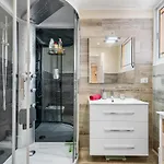 Ines Luxury - Pool - Апартаменты