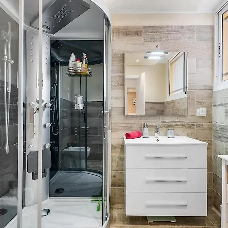 Ines Luxury - Pool - Apartament