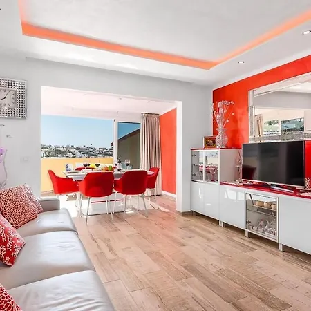 Ines Luxury דירה *