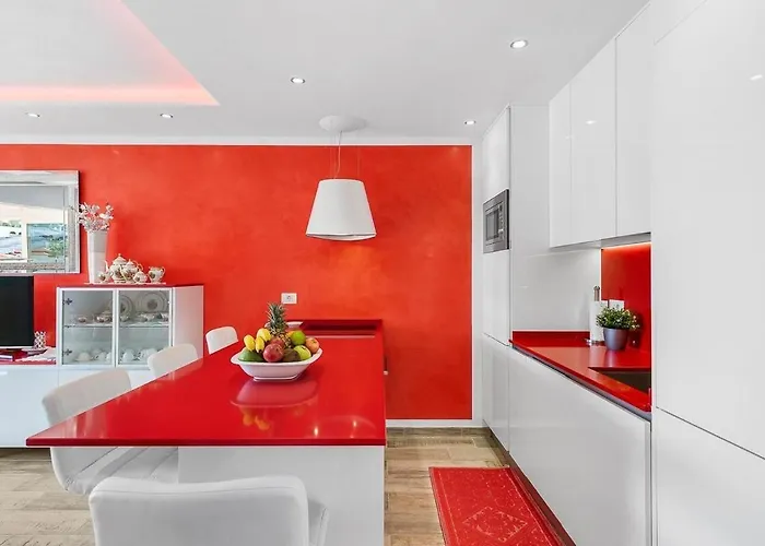 Ines Luxury דירה אדחה