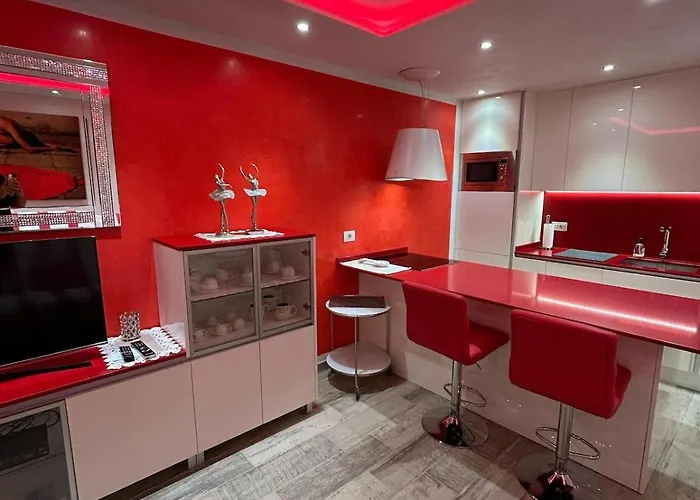 Ines Luxury - Pool -